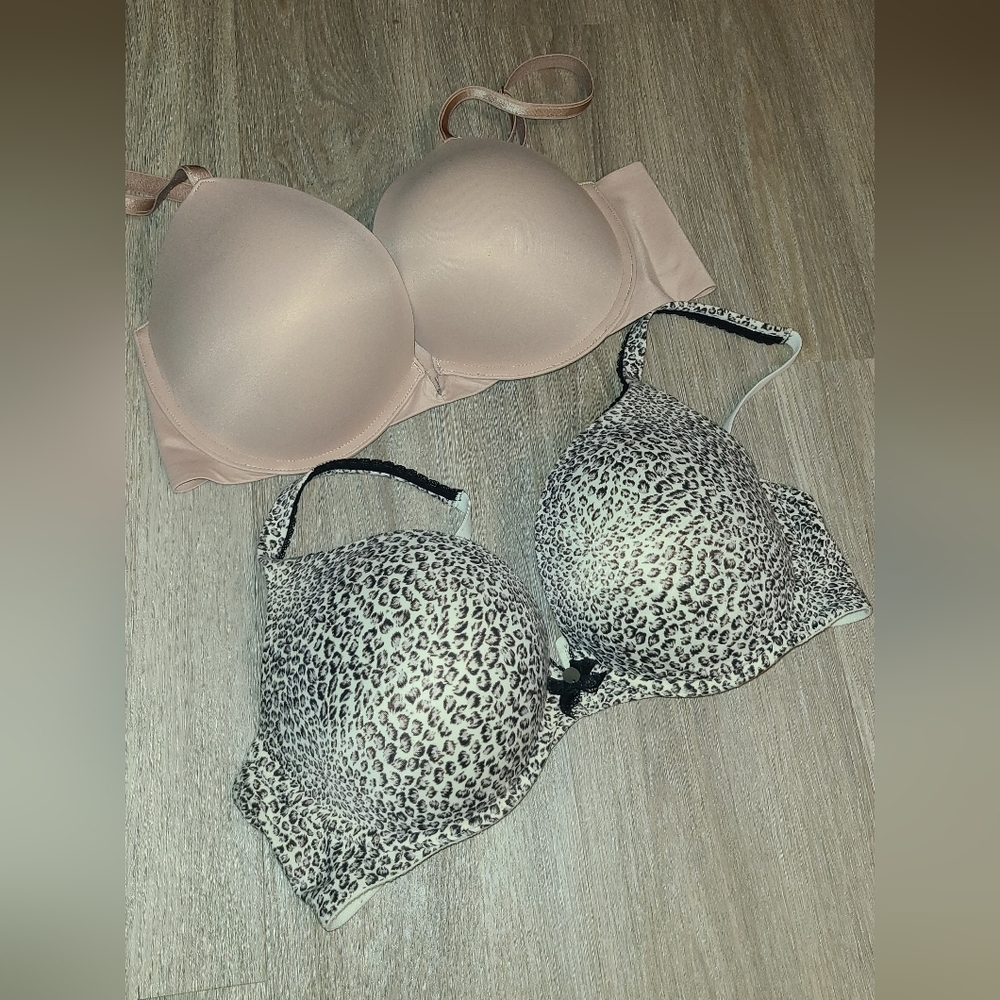 Lot of Victoria secret bra 38D Cheetah push up bra